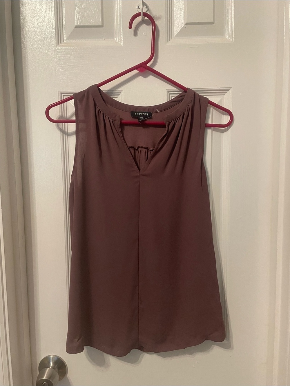 Express Mauve-Brown Sleeveless V-Neck Camisole